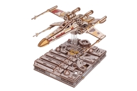 Luke Skywalker`s X-Wing Starfighter™